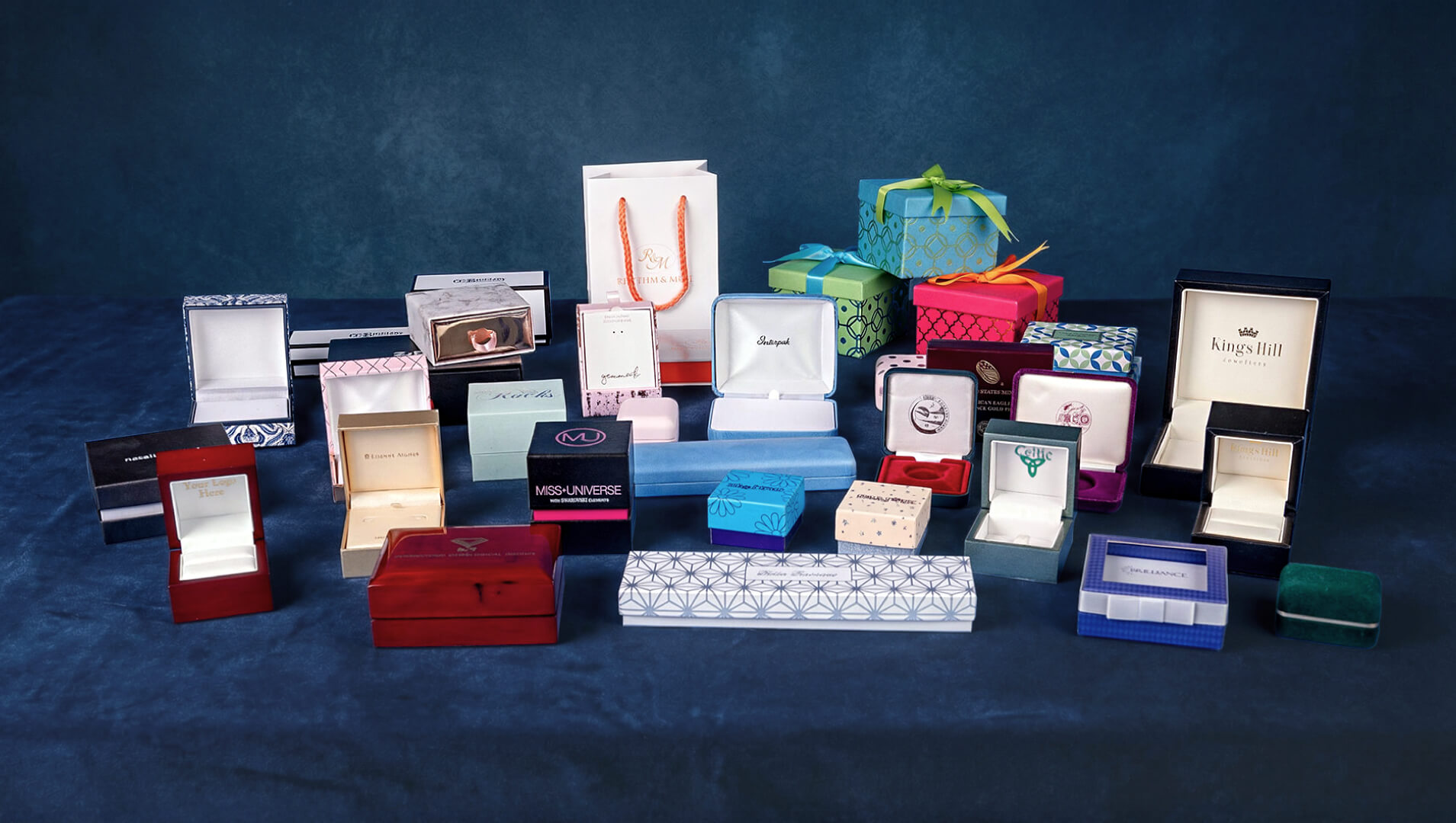 Luxury Corporate Gift Packaging-Hero Luxury Corporate Gift Packaging Hero